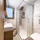 Panorama View Apt with Jacuzzi by 8essentially, Daratso (photo 8)
