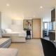 Panorama View Apt with Jacuzzi by 8essentially, Daratso (photo 4)