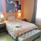 2 Cozy Private Rooms in San Juan with Garden View, San Juan (foto 2)