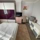 Stay with Anisia, Guestling (fotografie 4)