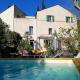 Cottage with swimming pool, Carqueiranne