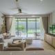 Laguna Beachfront 3BR Cozy Condo, Bang Tao Beach - Foto 3