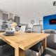 Modern High Spec Apartment Parking 2 Bed 4 Guests Yeadon - Foto 3