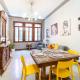 Vintage Charm & Color, Central and Spacious Венеция - Фото 3