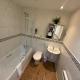 Stylish 2 Bed Flat by O2 Arena Modern Comfort in Central Birmingham - Foto 3