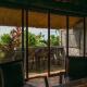 Authentic beachfront Villa Owl Krambitan - Fotografie 6