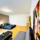 Stylish 1BR Apt, Near Metro & Shops, Wien - Foto 1