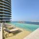 Modern & Cozy 1BR with Great Amenities, Grand Bleu, Dubaï - Photo 1