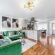4 Bed Luxury House By Homestyles Hosts Short Lets & Serviced Accommodation Islington With Private En-Suite & Free WiFi, Londýn - Fotografie 4