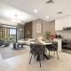 Luxury apartment with Iconic Landmark View, Dubai - Photo 1