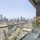 1 Bed Apartment in JVC Sleeps 2 with Private Pool, Dubaï - Photo 2