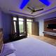 J&B Royal Complex, Arki (foto 4)