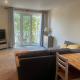 Sunny apartment with balcony, High Wycombe (zdjęcie 8)
