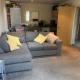 Sunny apartment with balcony, High Wycombe (zdjęcie 5)