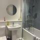 Sunny apartment with balcony, High Wycombe (zdjęcie 10)