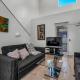 Hollywood Stylish 1-Bedroom Loft with Balcony, Parking & Laundry, Los Angeles - Zdjęcie 7