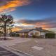 vegas saltwater, a luxury pool villa with 5BR, Spa, wet deck on a half acre lot, Las Vegas - Photo 10