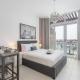 Chic Studio in Palm Jumeirah Sleeps 2 with Balcony, Dubaï - Photo 6