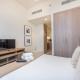 Chic Studio Apartment in Meydan Sleeps 2 with Balcony, Dubaï - Photo 2