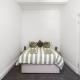 Sleek Canalside Stay in Edinburgh Эдинбург - Фото 7