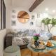 Newly remodeled charming Apt with 2 separate bedrooms each with its own entrances, Second Bedroom is located outside main apartment, Nice - Fotografie 5