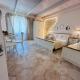 Godano Rooms, Drapia