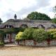 3 Bedrooms, 3 Double Beds, 6 Guests, Countryside Thatched Cottage Four Marks - Fotografie 2