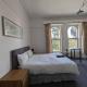 Ensuite triple room by Swansea University Hospital v, Swansea - Foto 6
