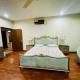 Premium Rooms in spcaious Kanal House Dha Phase 4, Lahore (fotografie 8)