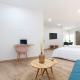 Large Apt-Laureles-Smart Lock-AC-Laundry Service, Медельин - Фото 2