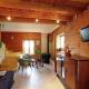 Maison cosy avec spa, sauna et lamas à proximité de Roanne - FR-1-496-23, Saint-André-dʼApchon (fotografie 7)