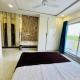 Luxury apartment with Pool Gym amenities By The Urban B&B, Lahore (foto 3)