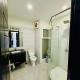 Luxury apartment with Pool Gym amenities By The Urban B&B, Lahore (foto 4)