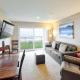 Ground Floor Beachfront Suite - Sleeps 4 - Pool and Sauna Lincoln City - Foto 7