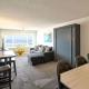 Amazing Top Floor Oceanfront Suite - Pool and Sauna - Sleeps 4, Lincoln City - Photo 2