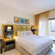 Spacious & Elegant 2BR Retreat - Business Bay, Dubaï - Photo 1