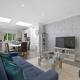 Modern 3 Bedroom, 2 Bathroom Home in Edgware, Edgware