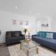 Modern 3 Bedroom, 2 Bathroom Home in Edgware, Edgware (foto 3)