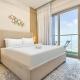 STAY BY LATINEM Luxury 1BR Holiday Home CVR A1814 near Burj Khalifa, Dubai - Foto 9
