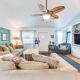 Backyard Hangouts Bradenton Home Near Dining!, Bradenton - Kuva 1
