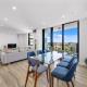 Modern 3BR Apt with Parking Walk to ICC & Darling Harbour & CBD & Chinatown