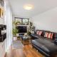 Lovely 2BR Flat with Balcony in Zone 2, Londres - Foto 3