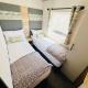 2 Bedroom Caravan FF17, Fairway, Sandown, Isle of Wight - Photo 9