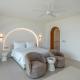 Villa White Rabbit - Luxury 3BR Ocean View with Private Pool & Beach Access, Cemagi (zdjęcie 5)