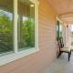 Quaint Concord Home with Covered Porch Near Hiking, Concord (fotografie 2)