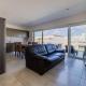 Bright and Spacious Penthouse with Large Terrace, Msida - Fotografie 3
