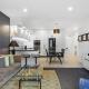 QV Stylish Waterfront Retreat, Окленд - Фото 8
