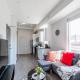 Modern & Bright 2BR Suite - StayStreet Suites Toronto - Zdjęcie 1