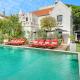 Walking distance Sandy Beach - Juan les Pins - VillaChalet EU - Villa La Mauresque & Maison des Pêcheurs, Antibes