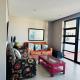 Accommodation Front - Superb Ocean View 6 sleeper in Point Waterfront, Durban - Fotografie 2